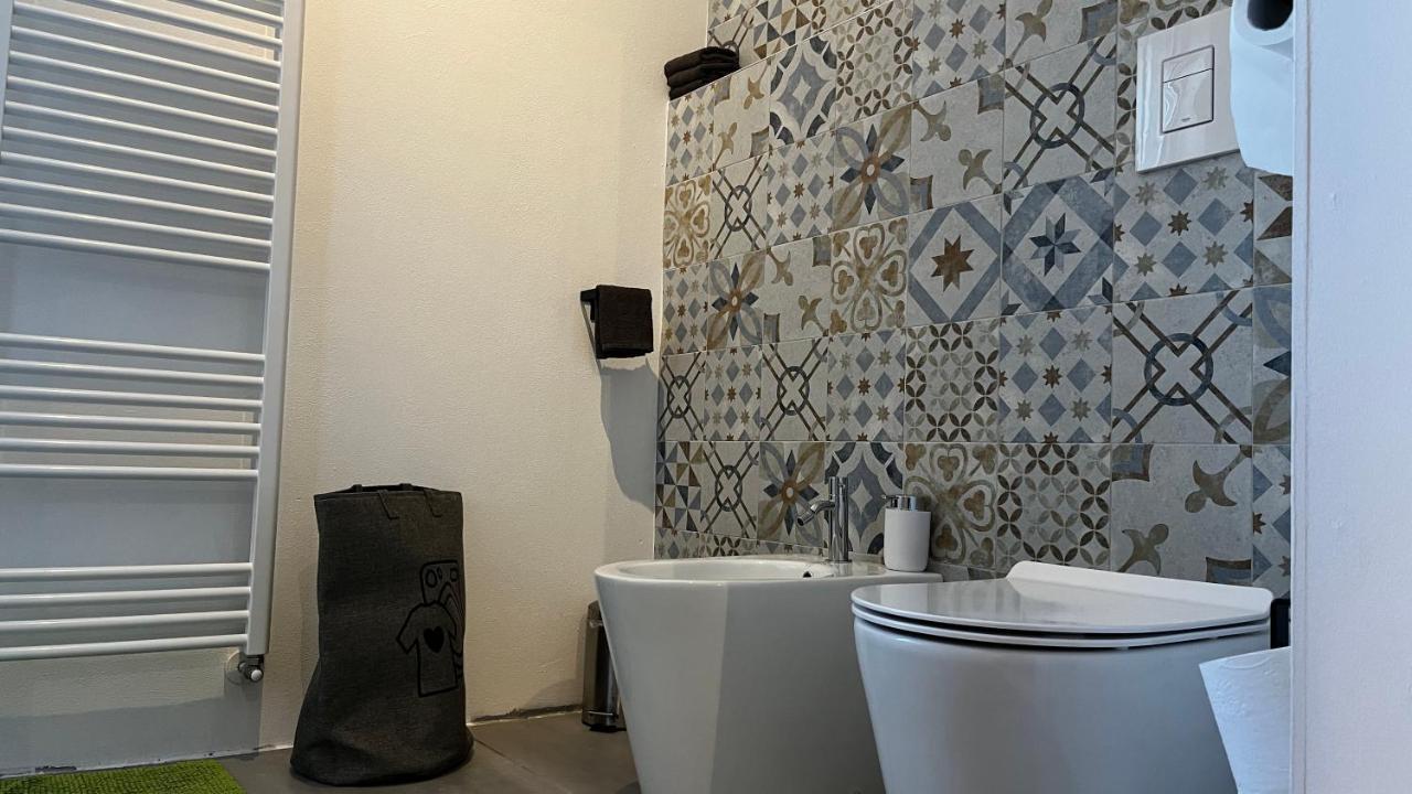 Cascina Giantino Suite Cantina - G A Y - M E N - O N L Y (Adults Only) Montegrosso d'Asti Экстерьер фото